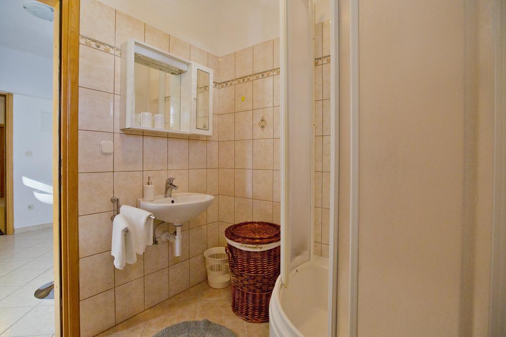 Apartment Zdravka Хвар Экстерьер фото